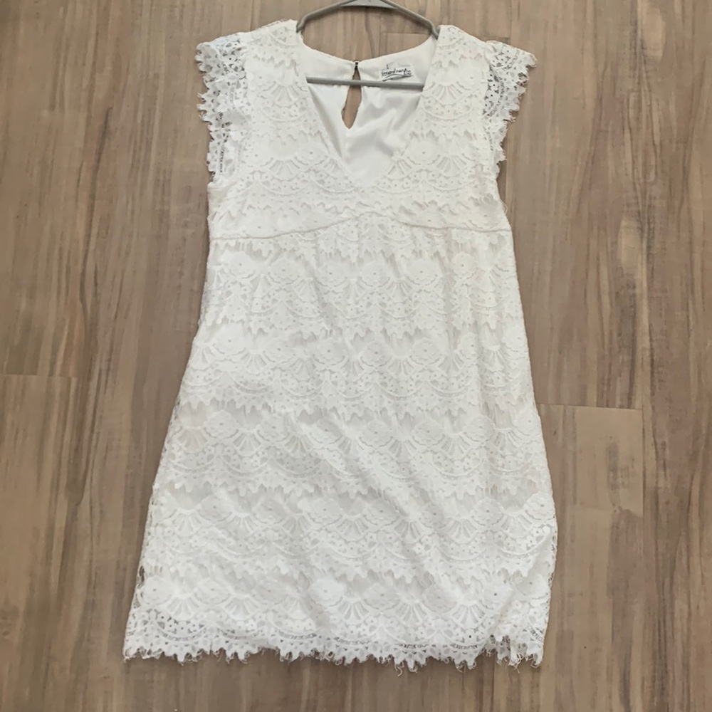 white lace dress, size: medium, brand: xtraordinary, worn once